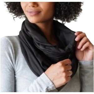 Beyond Yoga Black Pocket Infinity Scarf NWT Hidden Zipper Pocket FabFitFun